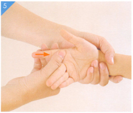 小儿中耳炎的穴位按摩疗法