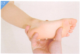 小儿中耳炎的穴位按摩疗法