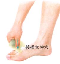 腹胀的刮痧疗法