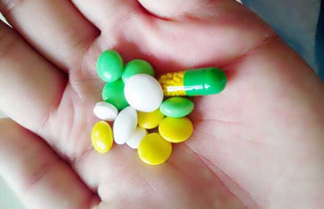 白色念珠菌感染用什么药?