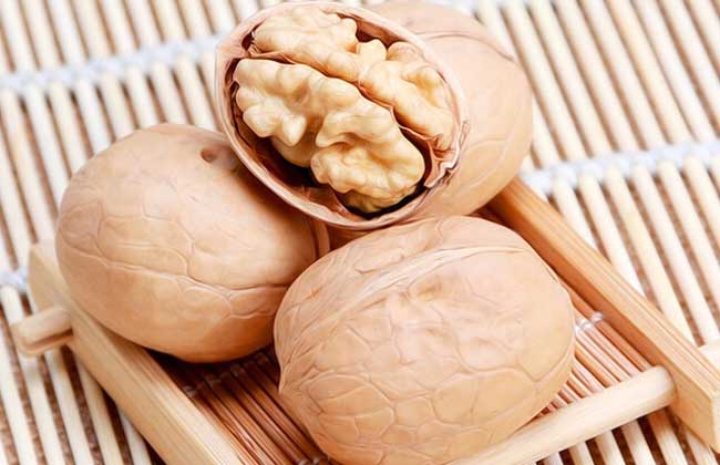 一天吃几个核桃