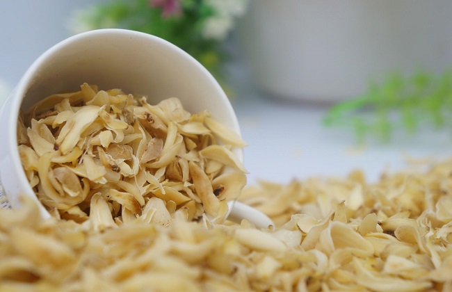 百合泡水的功效与作用