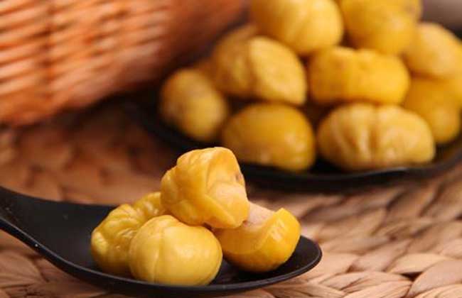 板栗不能和什么一起吃?