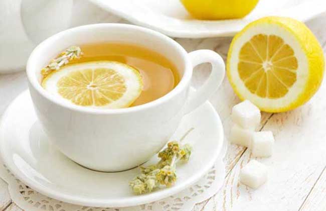 柠檬和蜂蜜能一起喝吗?
