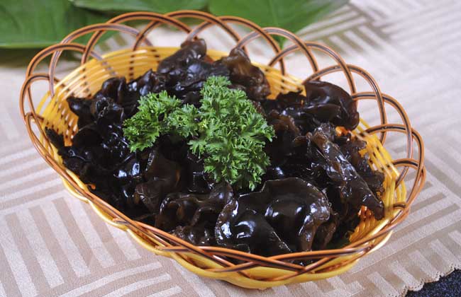 吃黑木耳有什么好处？