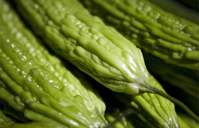 吃苦瓜有什么好处？