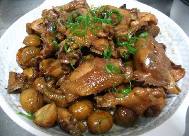 板栗烧鸡的几种常见做法