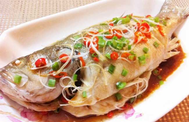清蒸鲈鱼的做法大全