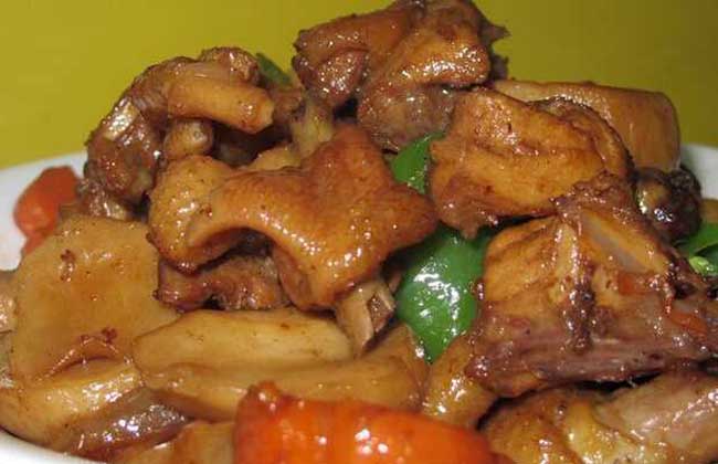 红烧肉炖山药