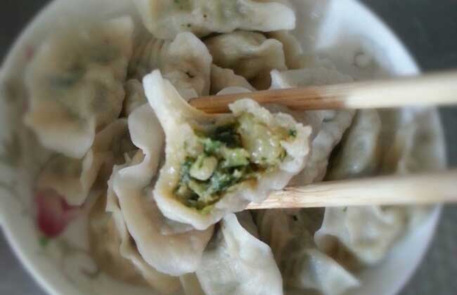 白菜猪肉饺子馅的做法