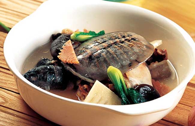 甲鱼补肾汤的家常做法