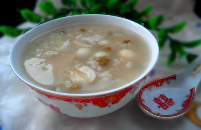 百合莲子绿豆粥