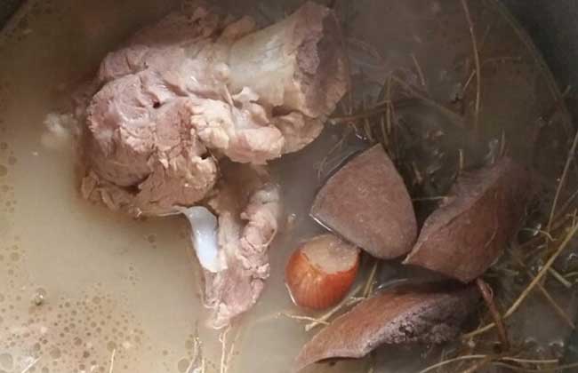 鸡骨草煲汤的做法大全