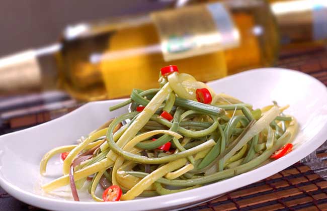 酸辣蕨菜