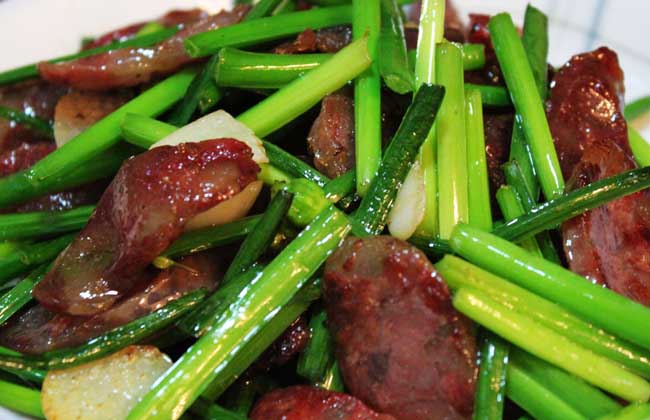 腊味蒜苔