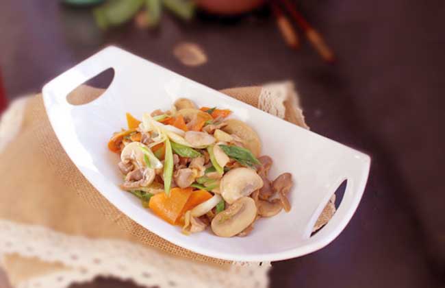 口蘑豆腐饭