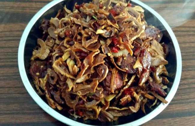 笋干炒腊肠