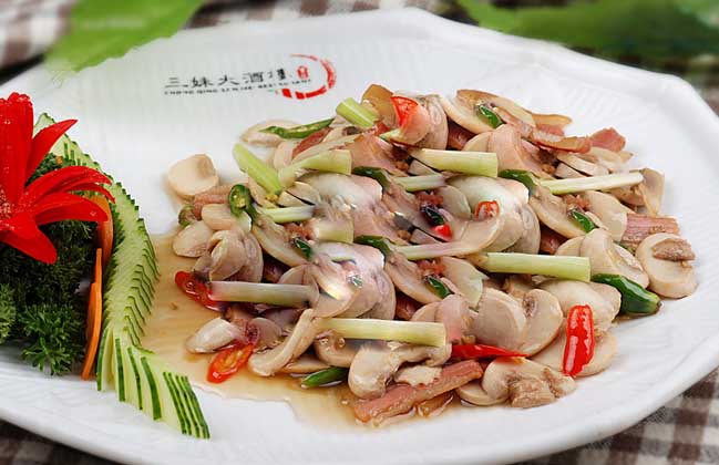 肉炒蘑菇