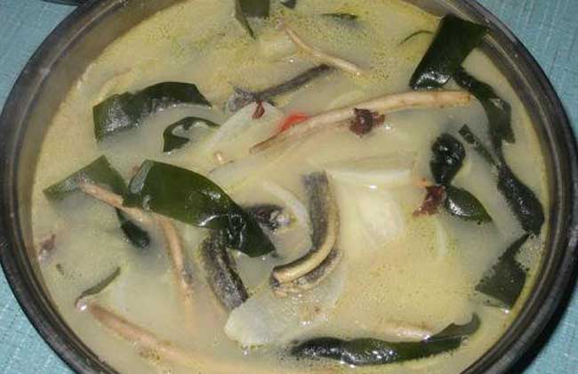 芝麻黑豆泥鳅汤