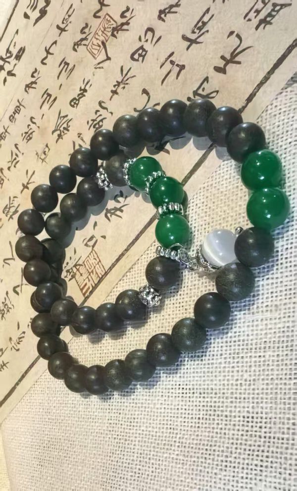 龙井绿茶间绿水晶长手链